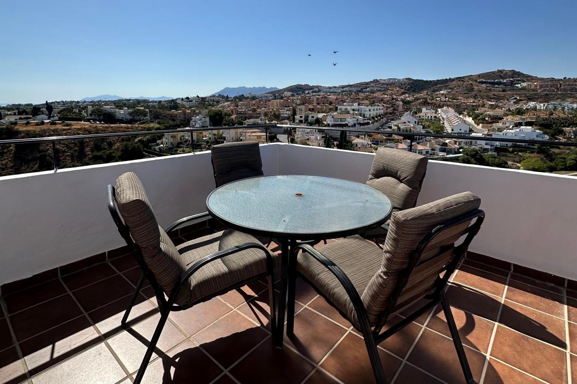 Luminoso Atico Duplex Con Vistas Al Mar Apartment Malaga Exterior photo